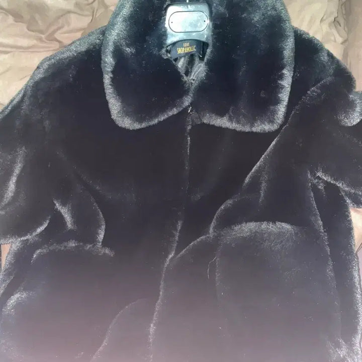 [BUNJANG] Love Shopperholic Faux Fur Jacket Black / 러브쇼퍼홀릭 퍼자켓