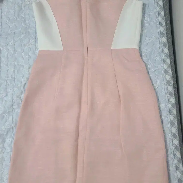 [SOLD OUT] 리스트 핑크 배색 민소매 원피스