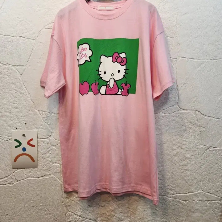 [BUNJANG] Hello Kitty Summer T-Shirt (New) / 리본키티티여름반팔티(새상품)