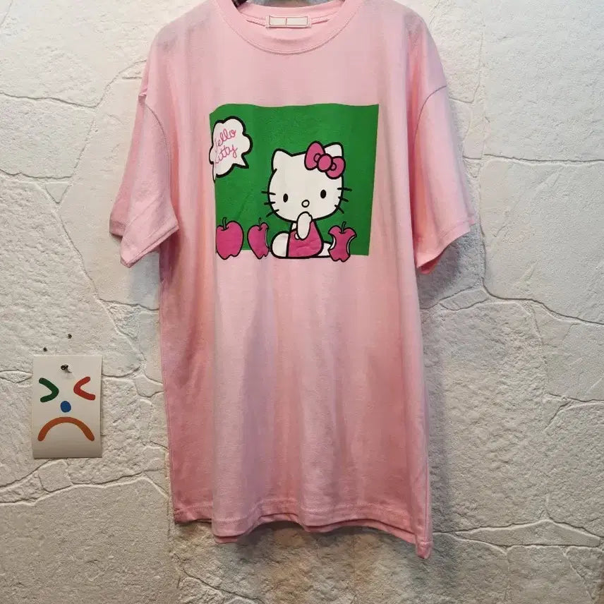 [BUNJANG] Hello Kitty Summer T-Shirt (New) / 리본키티티여름반팔티(새상품)