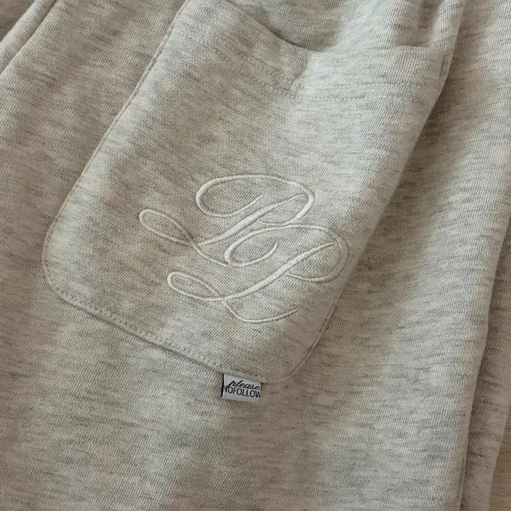 [BUNJANG] Please No Follow New Hailey Jogger Oatmeal / 플리즈노팔로우 new hailey jogger