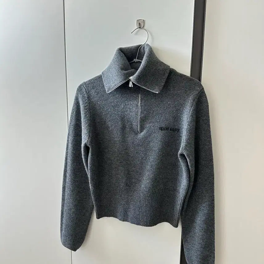 [BUNJANG] New Knit Zip-Up / 니트집업 새상품