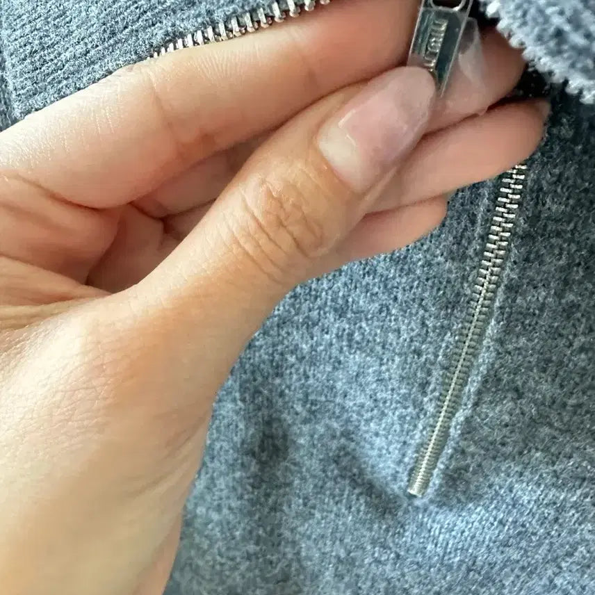 [BUNJANG] New Knit Zip-Up / 니트집업 새상품