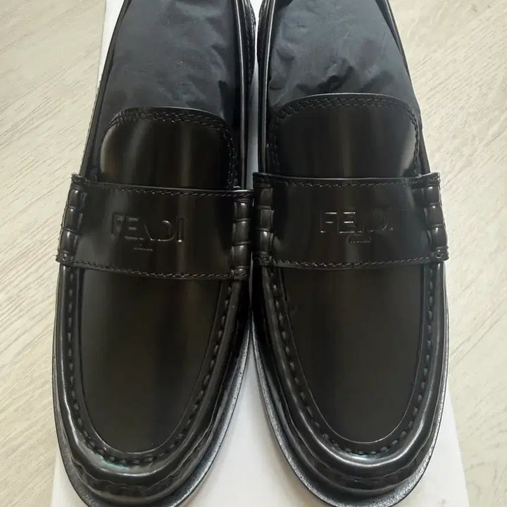 [BUNJANG] Fendi Penny Loafers Size 38 (US 7.5) / 펜디 페니로퍼 38(245)사이즈 새상품 팝니다