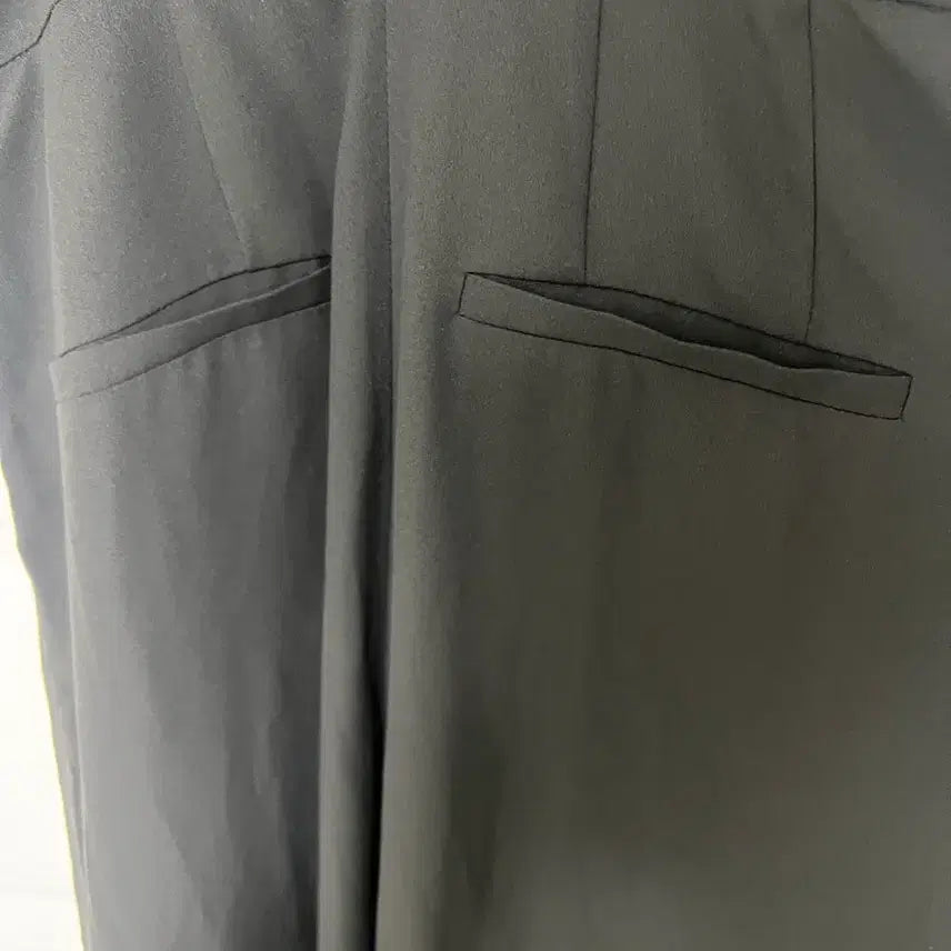 [BUNJANG] Black Jumpsuit / LIST 블랙 점프수트