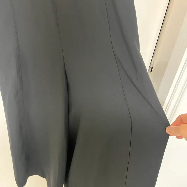 [BUNJANG] Black Jumpsuit / LIST 블랙 점프수트