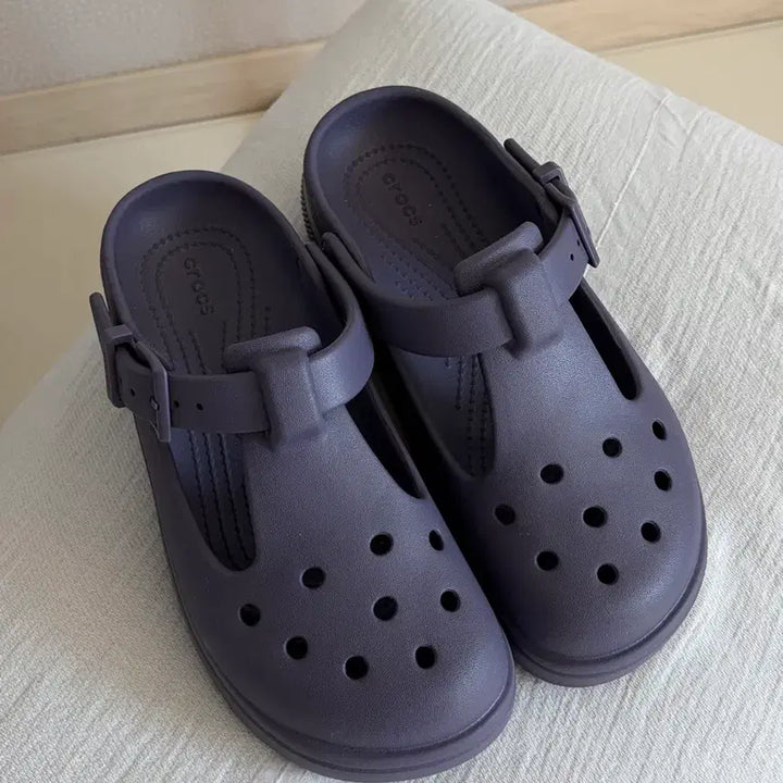 [BUNJANG] Crocs Mary Jane Purple Shoes / 크록스 메리제인 235 (240신으면 맞음)