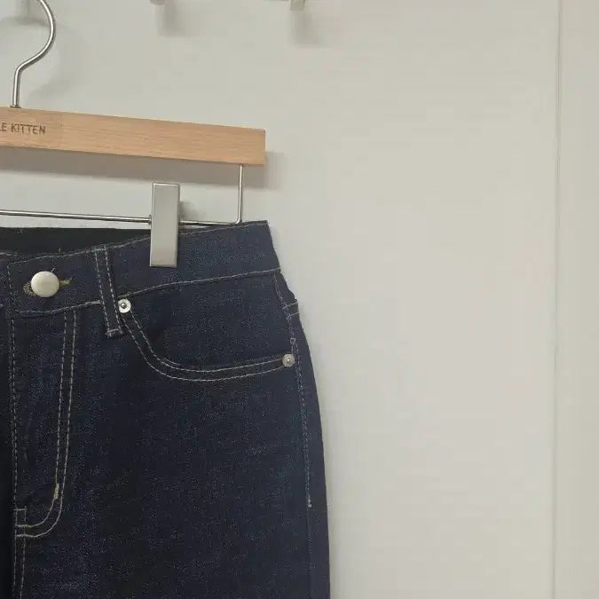 [BUNJANG] Denim Cut-off Hem Jeans Size M / M싸이즈 03 허리안쪽밴딩 밑단커팅 데님