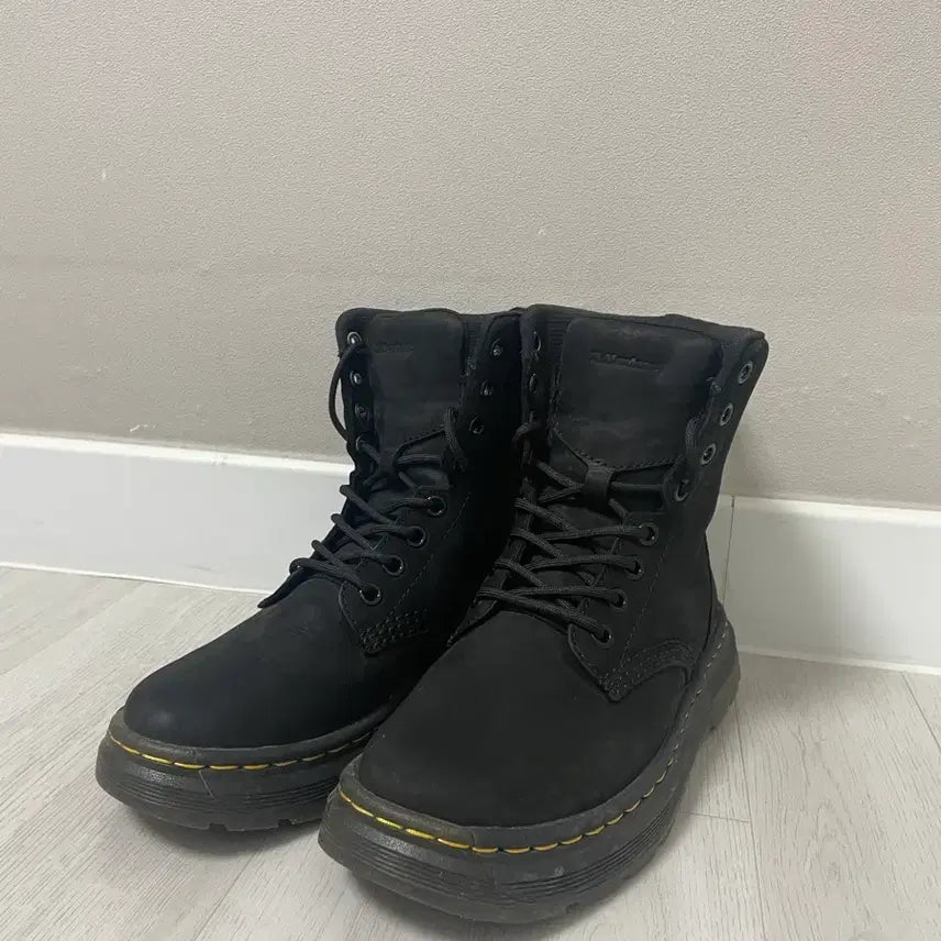 [BUNJANG] Dr. Martens Cruson Buff Rub Black Leather Boots / 닥터마틴 크루슨 버프벅 블랙