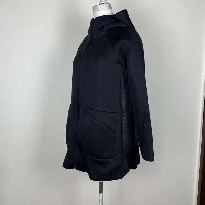 [SOLD OUT] 언더아머 루즈핏 두께감 블랙 트레이닝 자켓 점퍼 여S 라덴 빈티지