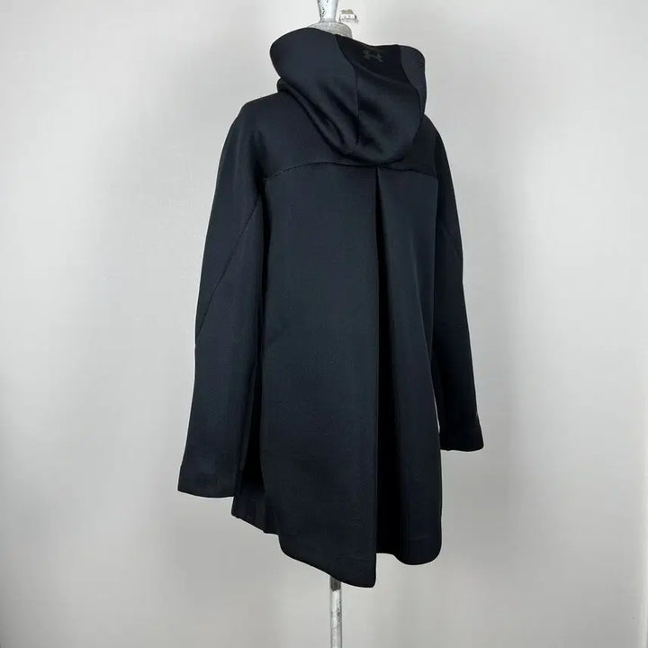 [SOLD OUT] 언더아머 루즈핏 두께감 블랙 트레이닝 자켓 점퍼 여S 라덴 빈티지