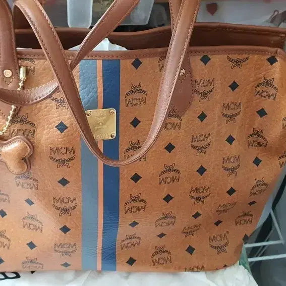 [SOLD OUT] MCM 엠씨엠 쇼퍼백 브라운 멍멍이 참