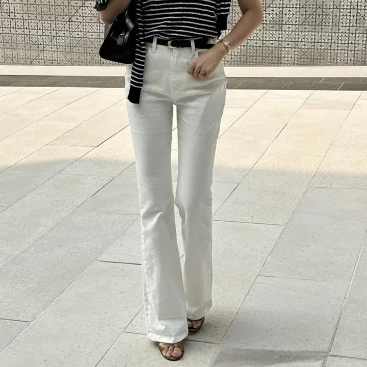 [BUNJANG] ASANG Victoria Flared Denim White / ASANG 아상 Victoria Flared Denim White (L)