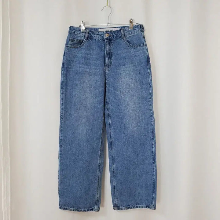 [BUNJANG] Judy Juicy Semi-Wide Fit Washed Denim Jeans Size 28 / 쥬시쥬디 데님28