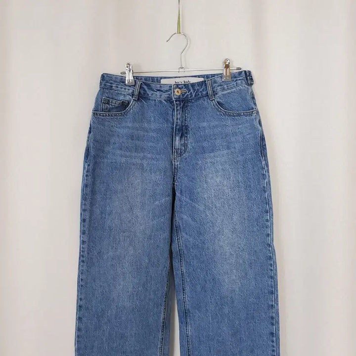 [BUNJANG] Judy Juicy Semi-Wide Fit Washed Denim Jeans Size 28 / 쥬시쥬디 데님28