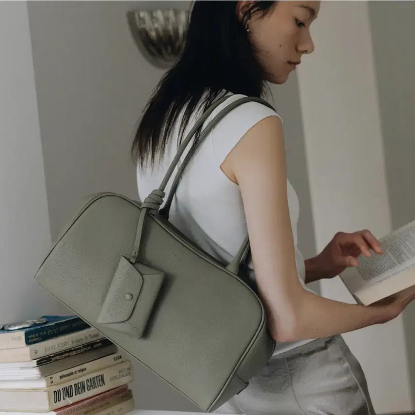 [BUNJANG] Demellier Vancouver Medium Boston Bag Olive / 드메리엘 엘레나 보스턴백 올리브컬러 미듐