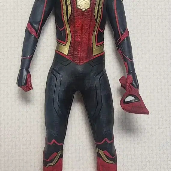 [BUNJANG] Hot Toys Tom Holland Battle Damage Custom Figure / 핫토이. 톰홀랜드 헤드  배틀데미지