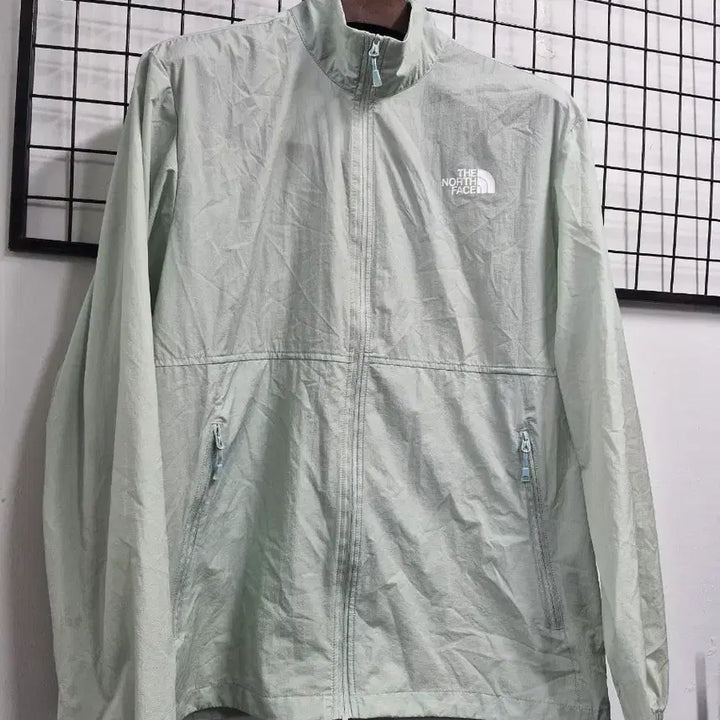 [BUNJANG] The North Face Fly High Windbreaker Jacket / 100L 노스페이스 플라이하이 바람막이 자켓.