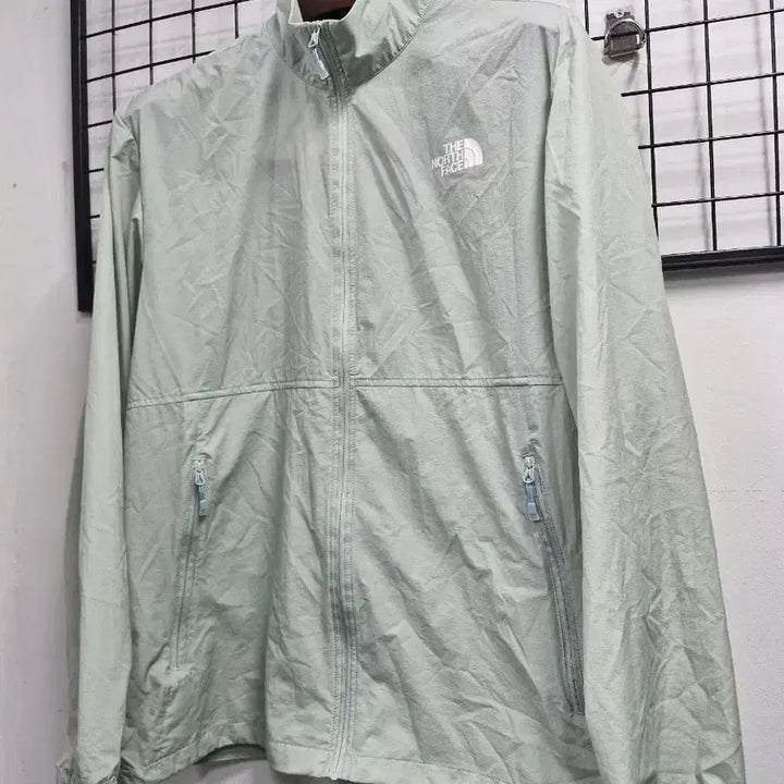 [BUNJANG] The North Face Fly High Windbreaker Jacket / 100L 노스페이스 플라이하이 바람막이 자켓.