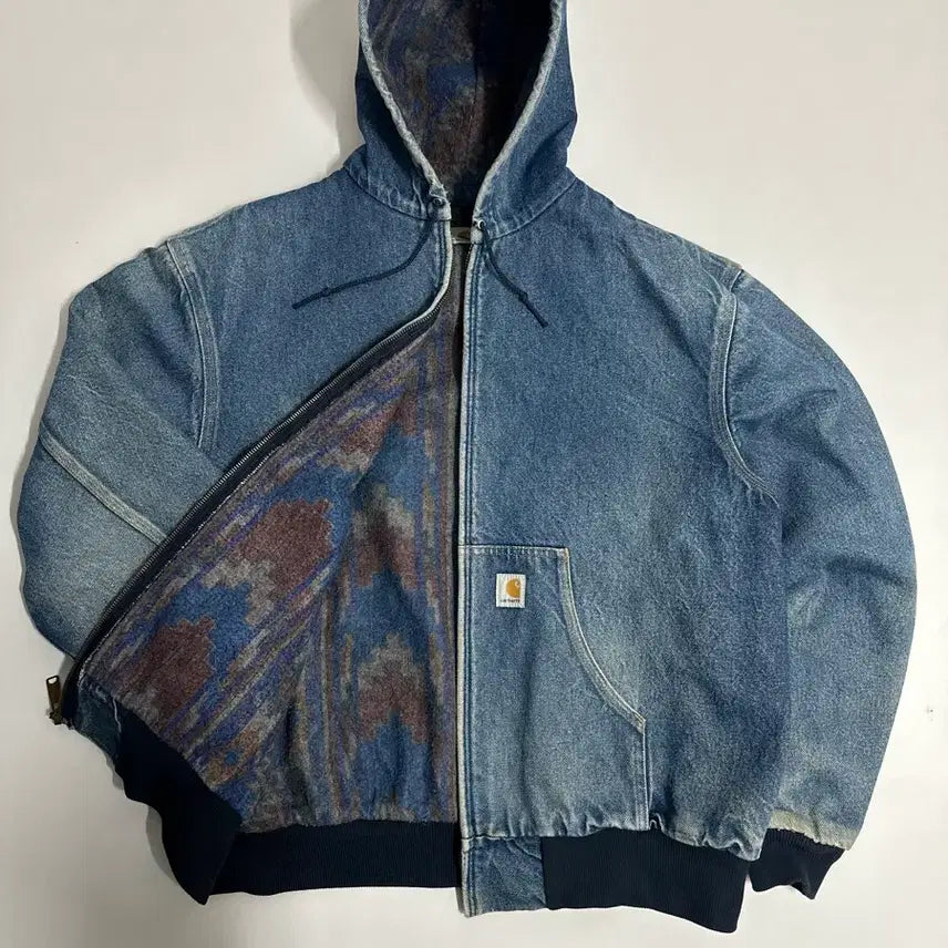 [SOLD OUT] 90s 칼하트 아즈텍 액티브 JB848 USA