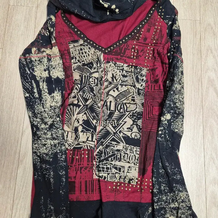 [BUNJANG] Libertalia Hood Long Sleeve Layer Room / 리버탈리아 후드롱슬 레이어룸 와이즈걸 큐빈티지 샵오공이
