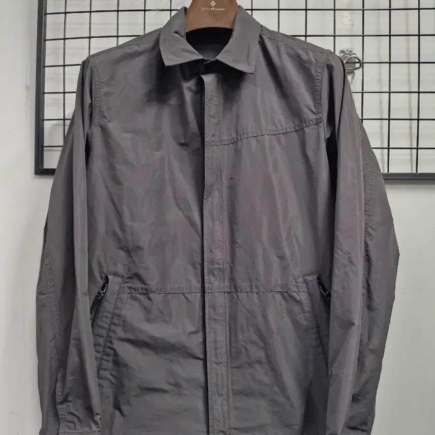 [BUNJANG] Hazzys Collar Windbreaker Jacket Size 100L / 100L 헤지스 카라 바람막이 자켓.