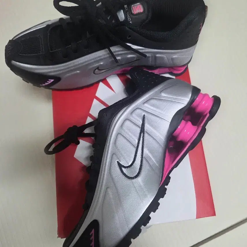 [BUNJANG] Nike Shox R4 230mm / 새상품)나이키 샥스 R4 230mm
