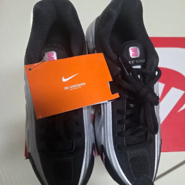 [BUNJANG] Nike Shox R4 230mm / 새상품)나이키 샥스 R4 230mm