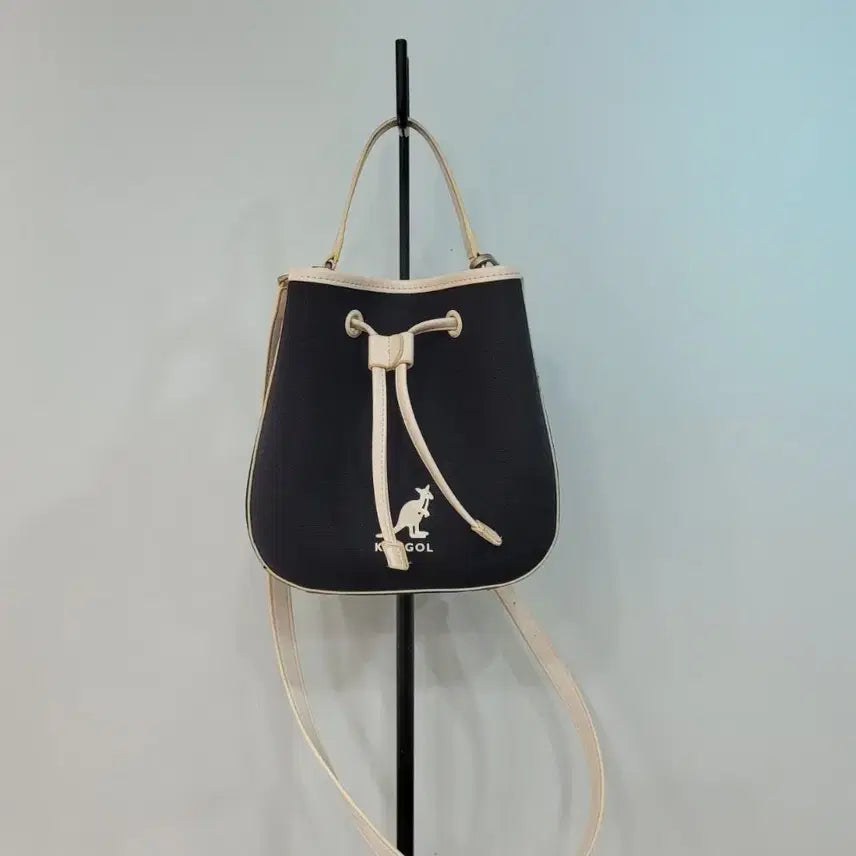 [BUNJANG] Kangol Duo Canvas Bucket Bag Black / 캉골 듀오 캔버스 버킷백 블랙