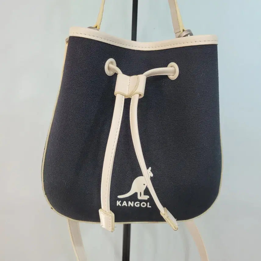 [BUNJANG] Kangol Duo Canvas Bucket Bag Black / 캉골 듀오 캔버스 버킷백 블랙