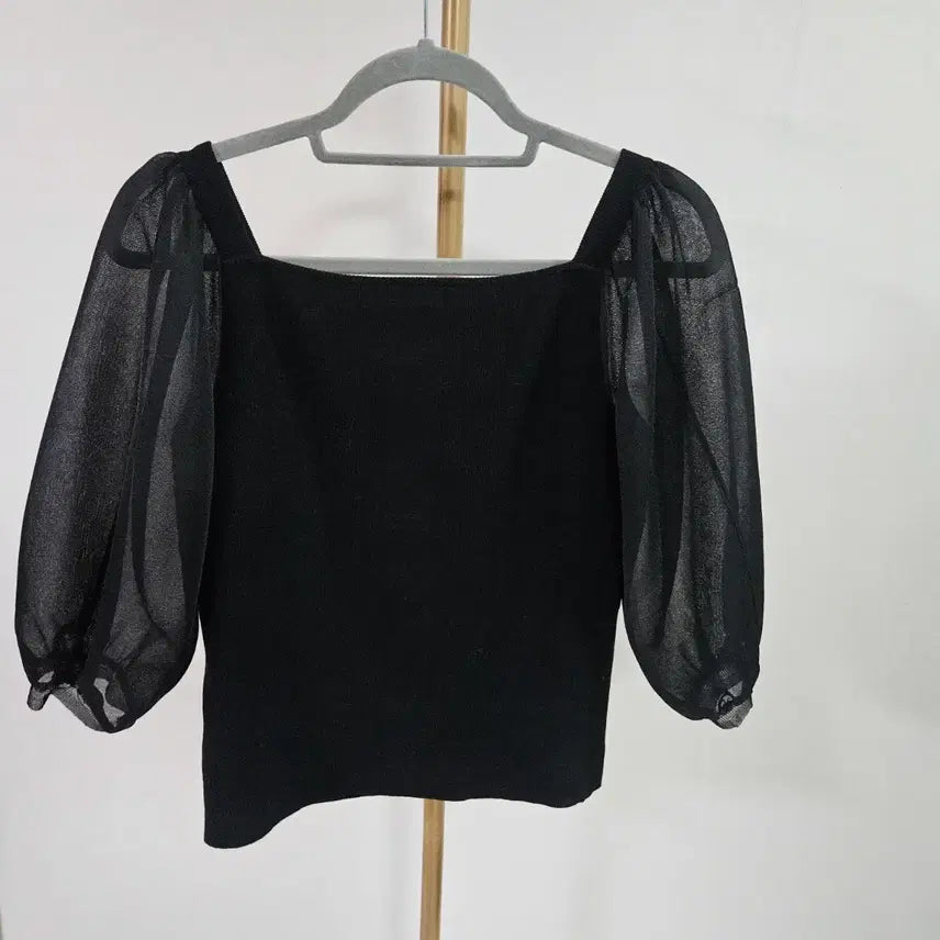 [BUNJANG] Mine Knit Block Top / 2020 마인 니트 탑