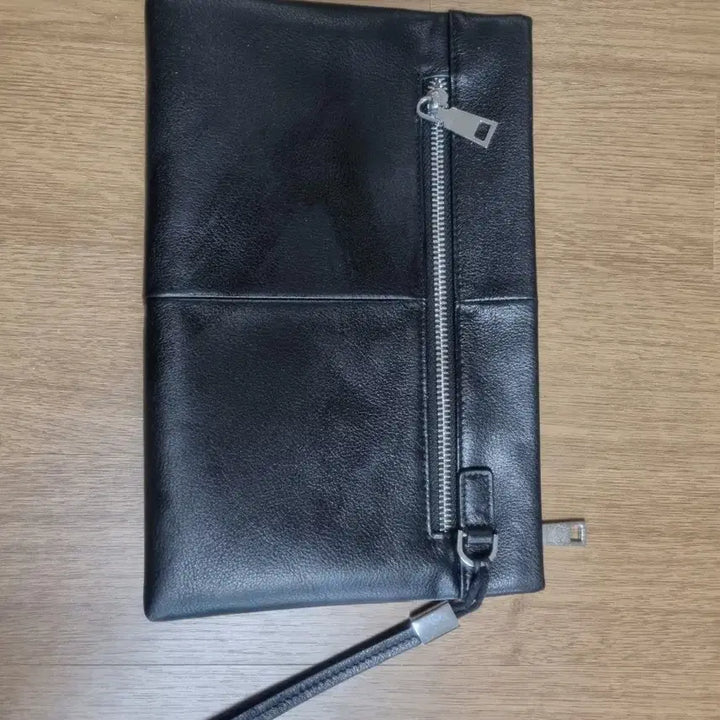 [BUNJANG] Stranomano Black Leather Clutch Bag with Camo Pattern / 스트라노마노 블랙 가죽 클러치백
