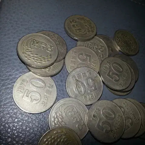 [BUNJANG] 1978 50 Won Coin Bundle (30 pcs) / 50원동전 30개 1978년 중고