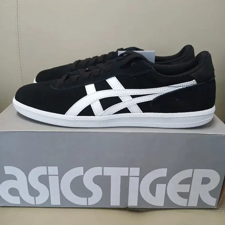 [BUNJANG] ASICS Tiger Sneakers Black Size 260 / 아식스 스니커즈 260 새상품