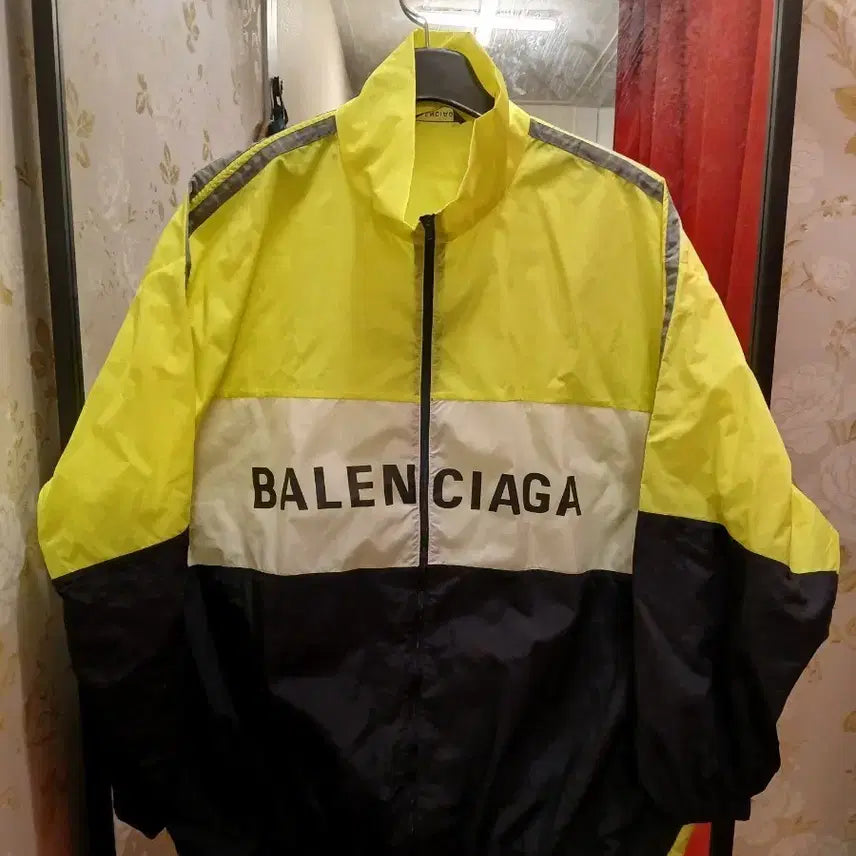 [BUNJANG] Balenciaga Poplin Oversized Jacket Black/Fluorescent / 발렌시아가 포플린 오버핏 자켓 블랙/형광 508903- G110182