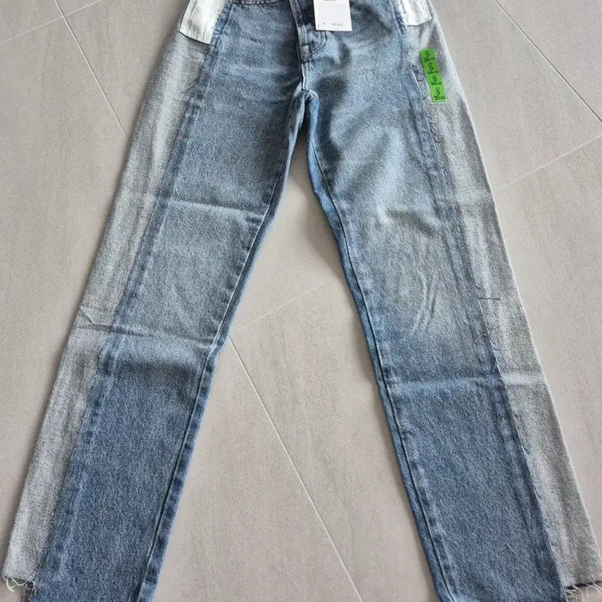 [BUNJANG] Zara Colorblock Straight Leg Jeans / 자라 배색 스트레이트 진