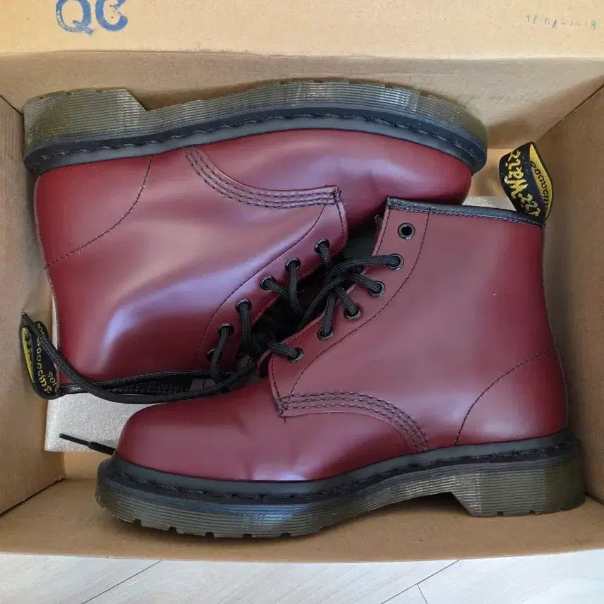 [BUNJANG] Dr. Martens 101 Cherry Red Leather Boots 245mm / 닥터마틴 클래식 101 체리레드 워커 245mm