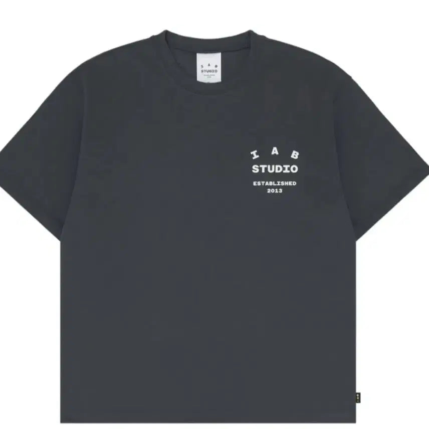 [SOLD OUT] IAB 스튜디오 26년 신상 차콜화이트