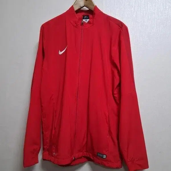 [BUNJANG] Nike Red Windbreaker Jacket L / 나이키 빨강 바람막이점퍼 표기L 루즈핏 100 105