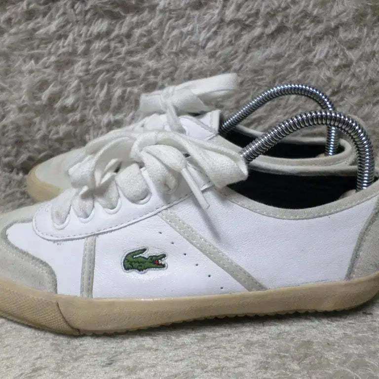 [BUNJANG] Lacoste White Sneakers / 후루룩구제 235 라코스테 운동화 스니커즈 화이트 260505