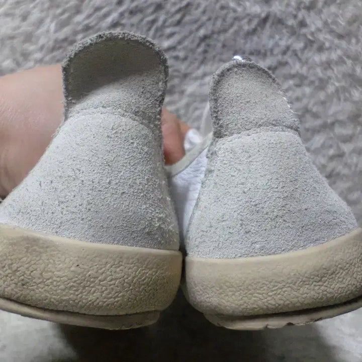 [BUNJANG] Lacoste White Sneakers / 후루룩구제 235 라코스테 운동화 스니커즈 화이트 260505