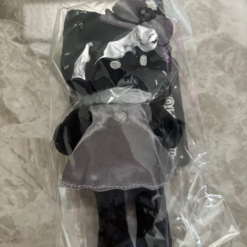 [BUNJANG] Sanrio Hello Kitty Black Angel Collection Style-Up Mascot / 산리오 헬로 키티 블랙 엔젤 컬렉션 스타일 업 마스코트 엔젤 블랙