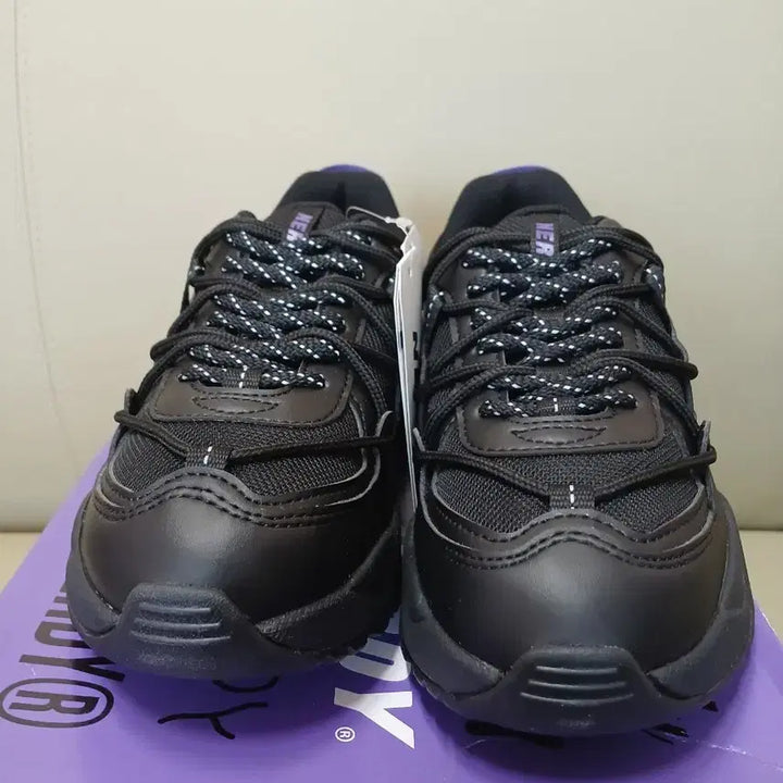 [BUNJANG] Nerdy Sneakers Black 230 / 널디 스니커즈 230 새상품