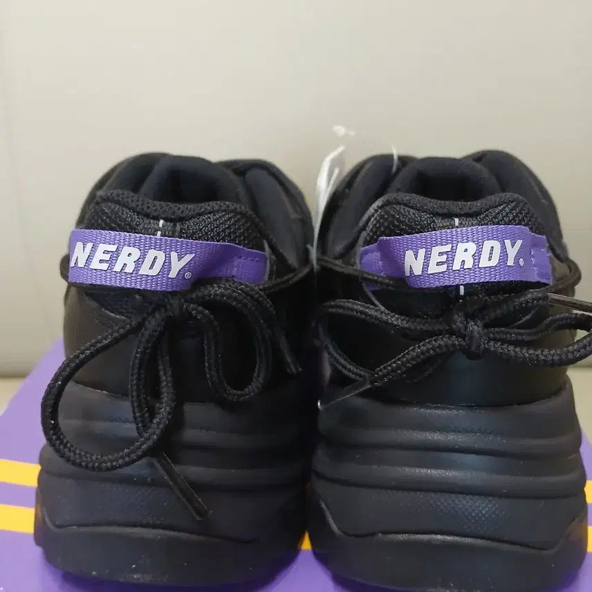 [BUNJANG] Nerdy Sneakers Black 230 / 널디 스니커즈 230 새상품