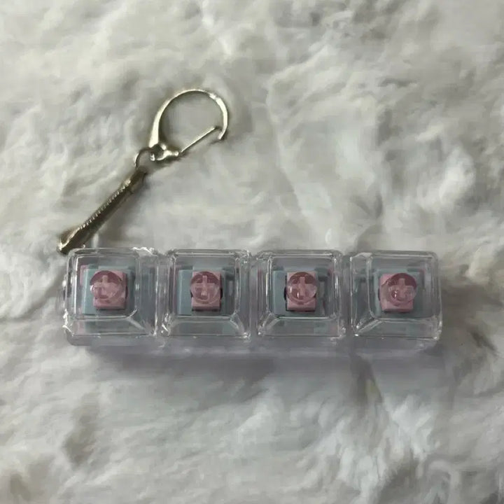 [SOLD OUT] 개존예 클리커 클릭커 키링 4구