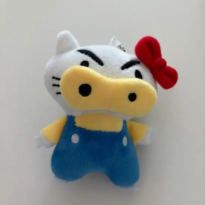 [BUNJANG] Crayon Shin-chan x Hello Kitty Mini Figure Keychain / 짱구 부리부리 헬로키티 인형 키링