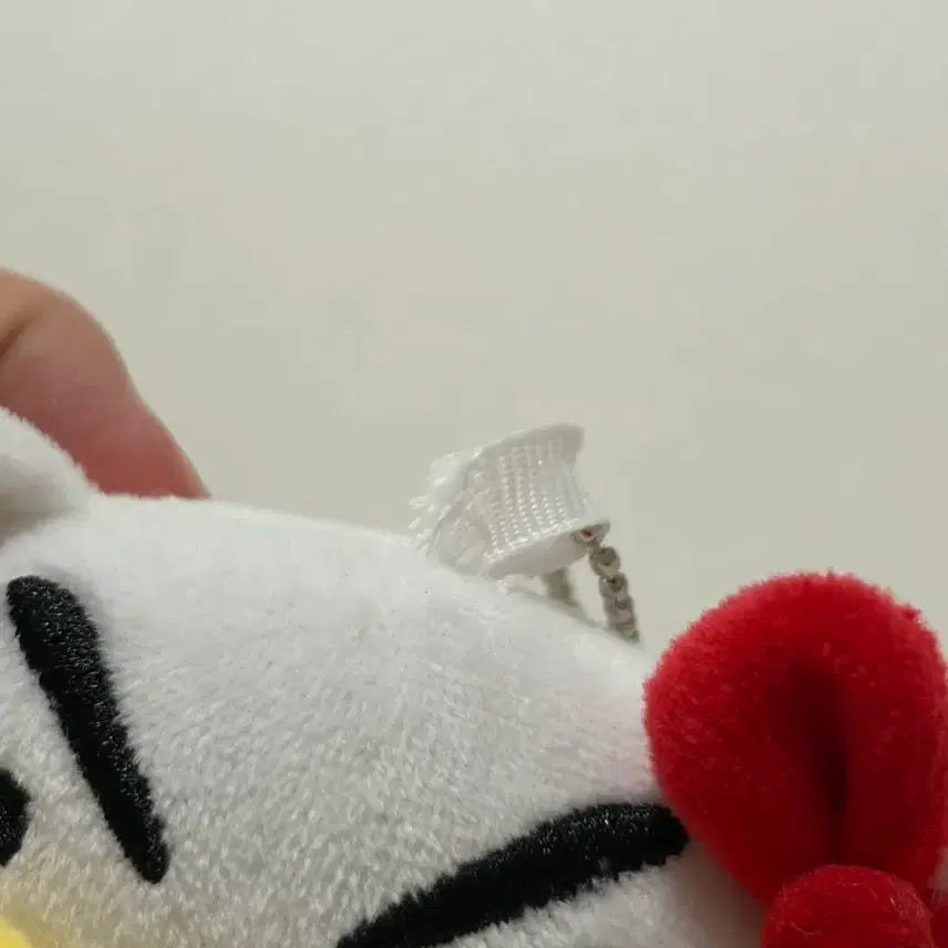 [BUNJANG] Crayon Shin-chan x Hello Kitty Mini Figure Keychain / 짱구 부리부리 헬로키티 인형 키링