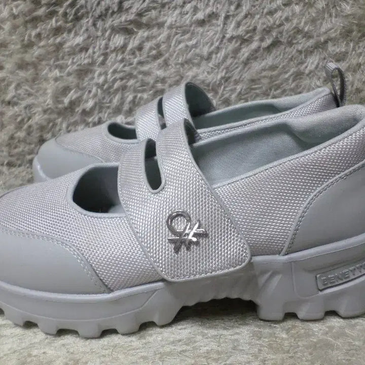 [BUNJANG] Benetton Mary Jane Sneakers Grey / 후루룩구제 240 베네통 메리제인 운동화 스니커즈 그레이 260505