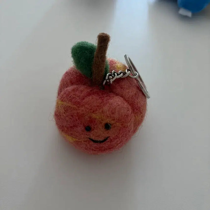 [BUNJANG] Wool Peach Keychain / 양모 납작복숭아 키링