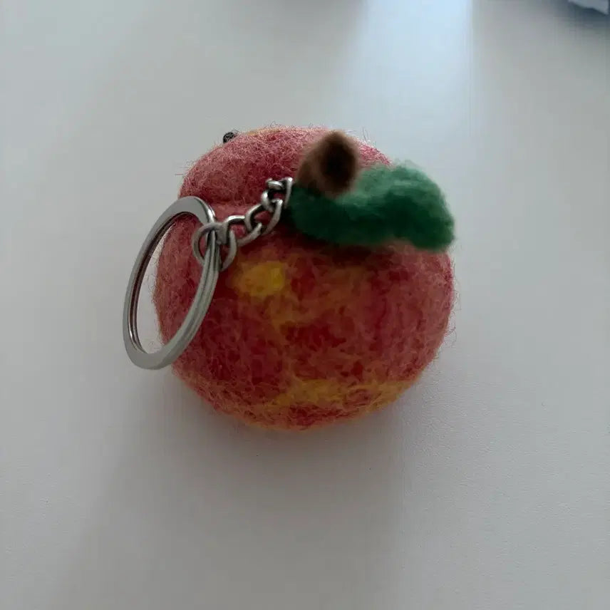 [BUNJANG] Wool Peach Keychain / 양모 납작복숭아 키링